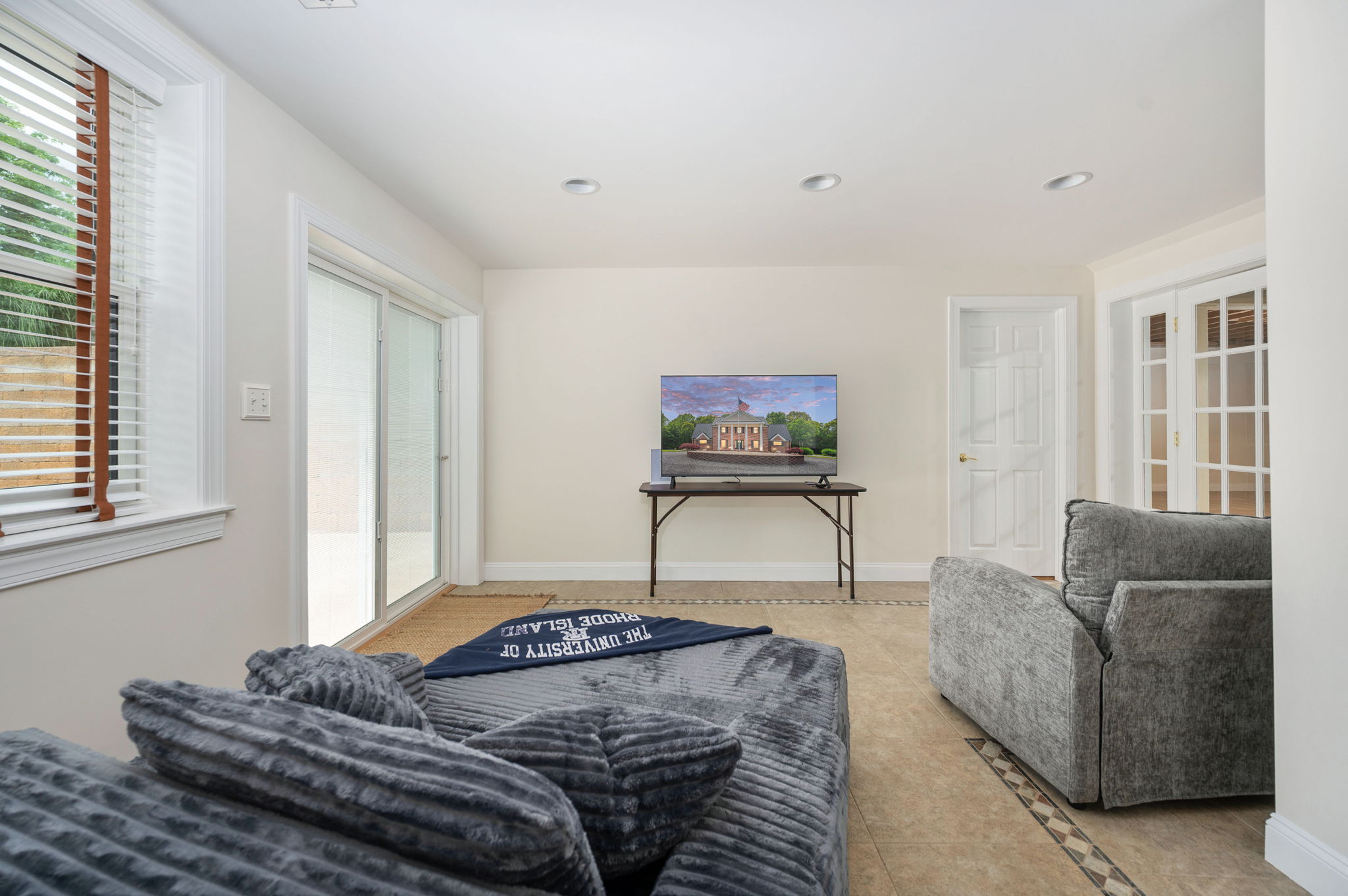  Photo 79