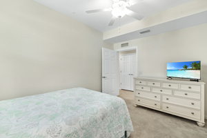 Guest Bedroom (3)
