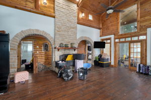  Photo 28