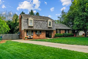 1205 Indian Trail Dr, Raleigh, NC 27609, USA Photo 3