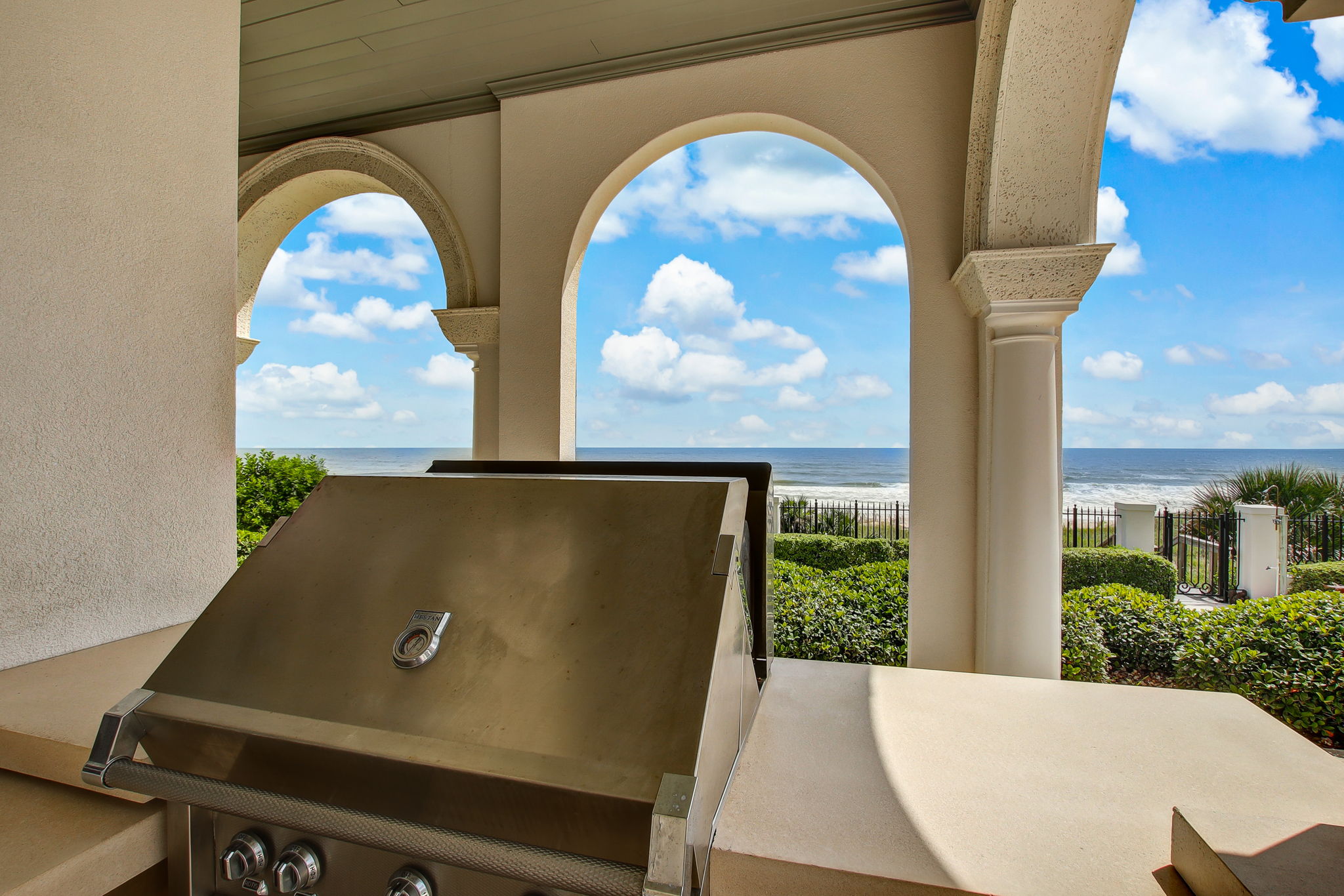 Outdoor Kitchen & Ocean Views