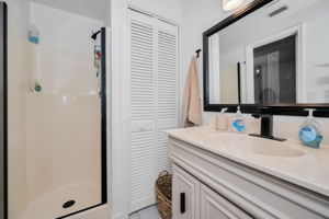 Master Bathroom1a