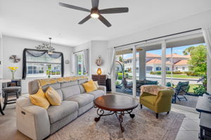 Living Room 2 of 4
