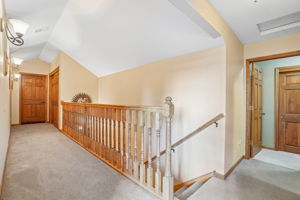 Elm St-S1007-032