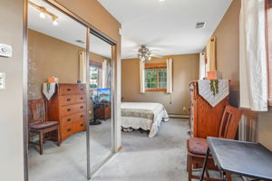 Elm St-S1007-037