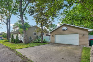 Elm St-S1007-057