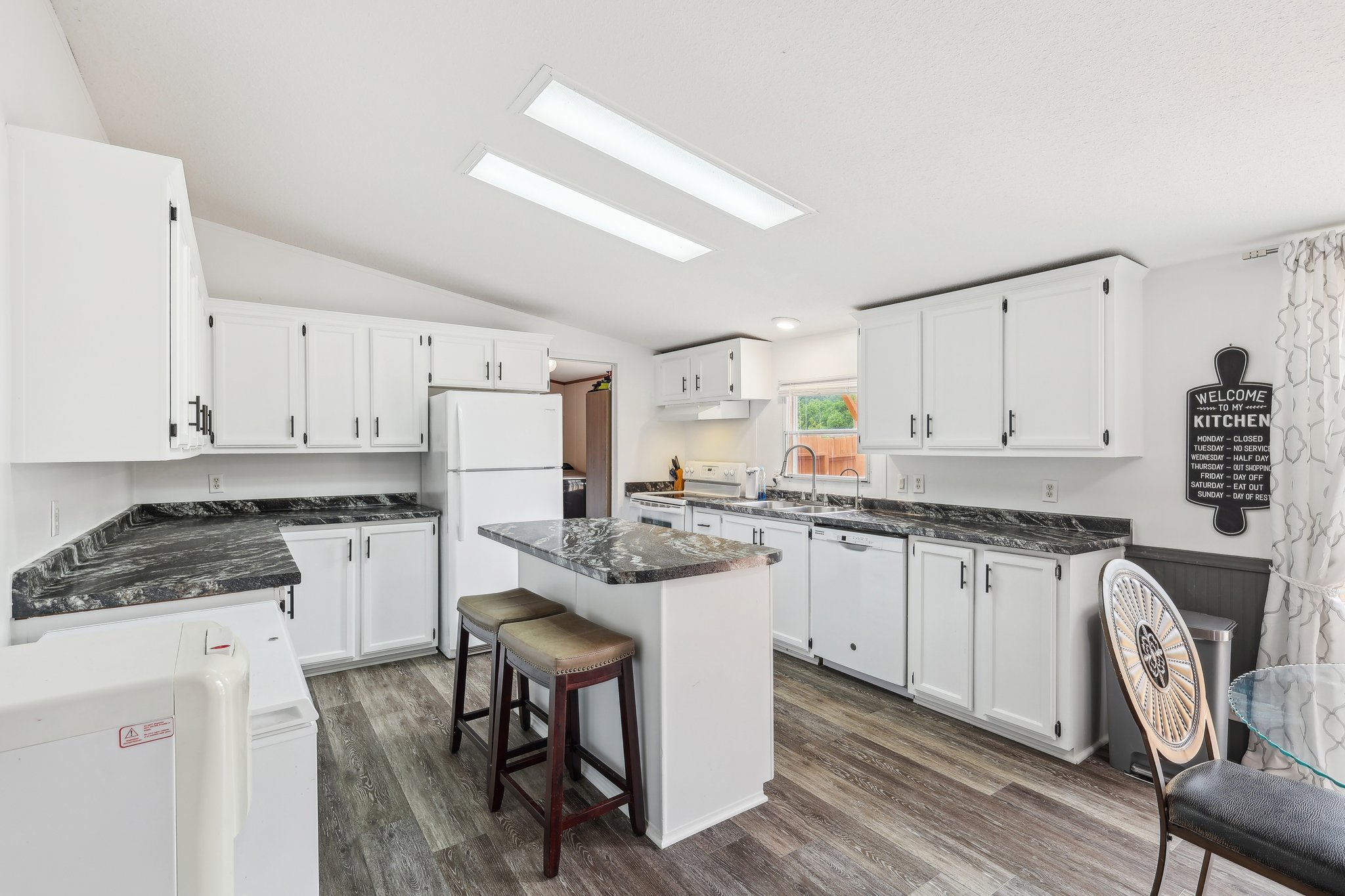 Newtown Rd-1105-019.jpg