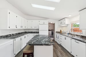 Newtown Rd-1105-021.jpg