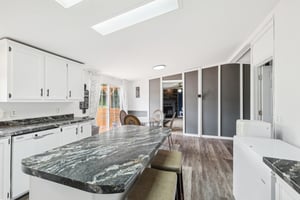 Newtown Rd-1105-022.jpg