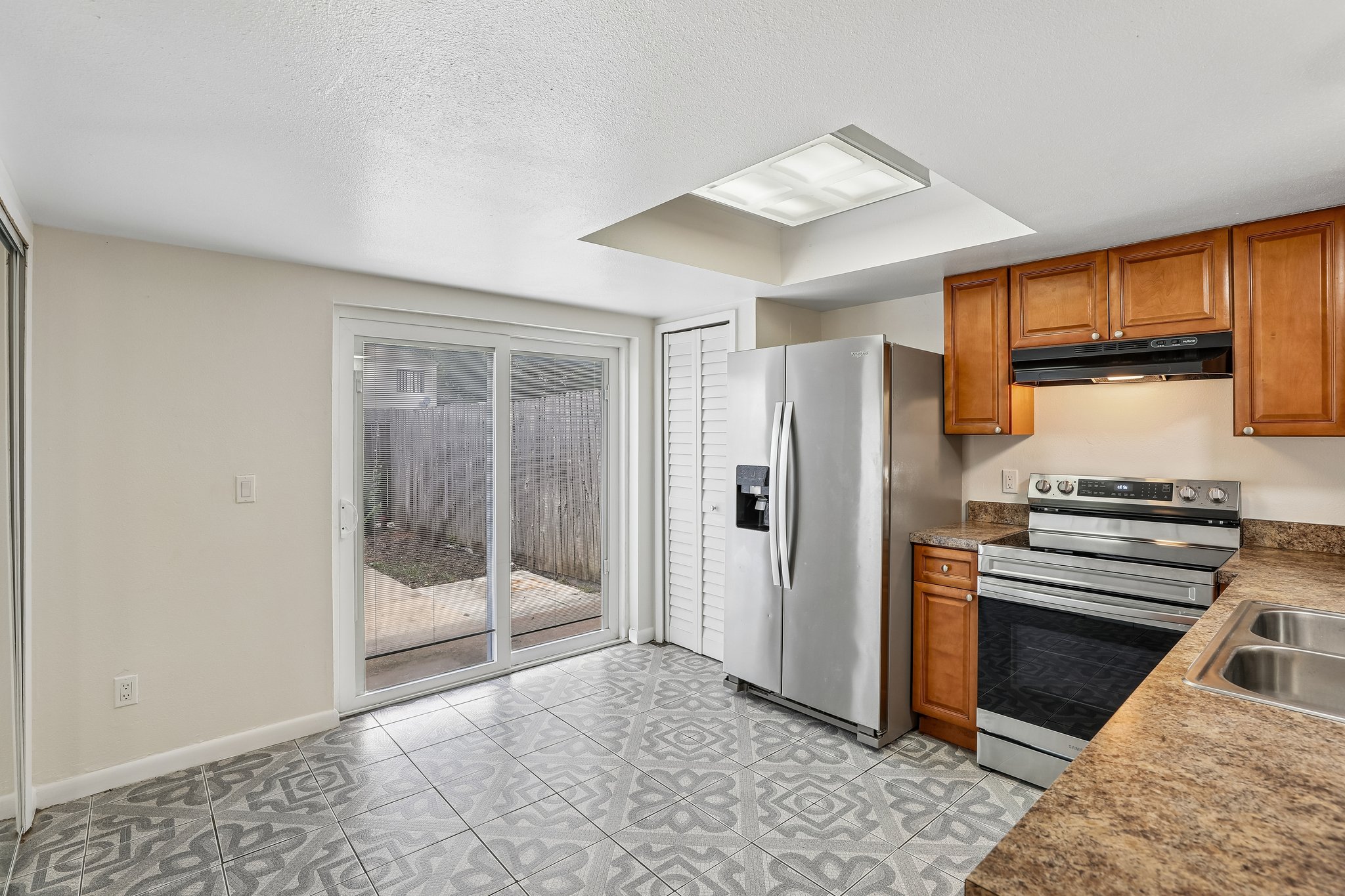 Tift Cir 12057-S0606-020.jpg