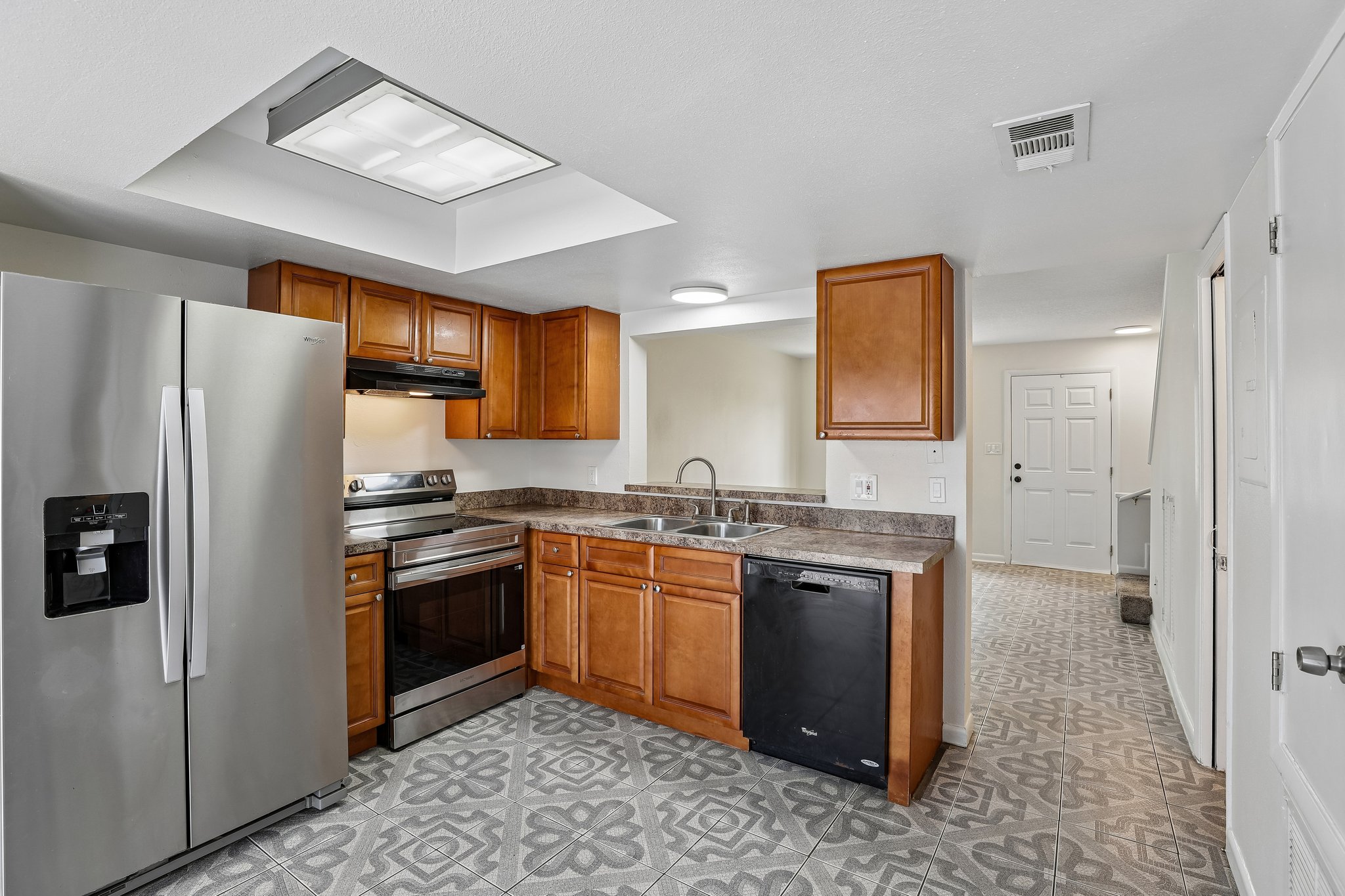 Tift Cir 12057-S0606-021.jpg