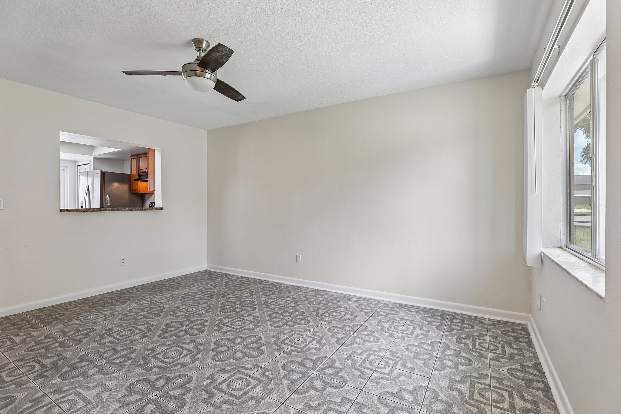 Tift Cir 12057-S0606-056.jpg