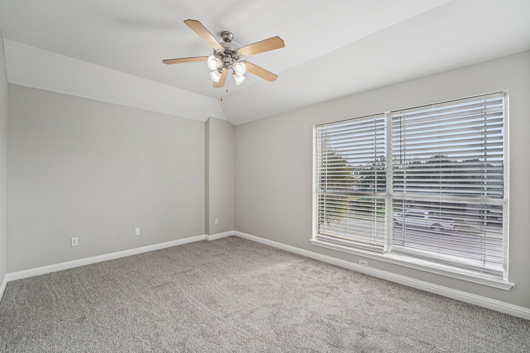 Canyon Maple Rd-S2410-041.jpg