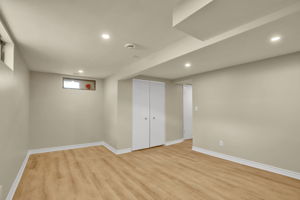  Photo 34