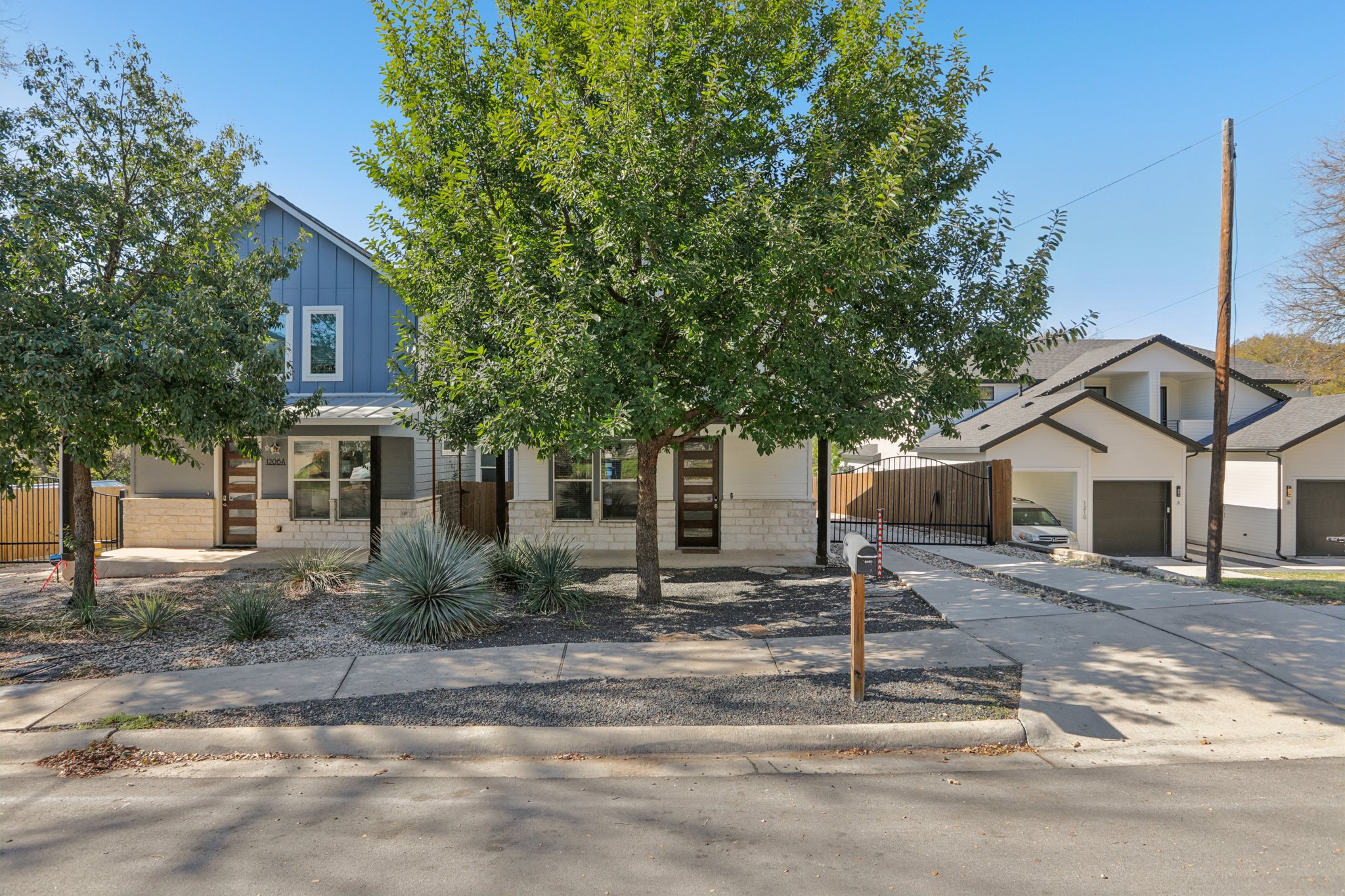 Deloney St B-S1012-004.jpg