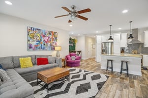 Deloney St B-S1012-008.jpg