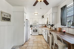 Georgia Ln-1705-017.jpg