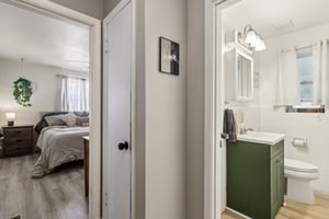 Georgia Ln-1705-025.jpg