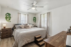 Georgia Ln-1705-027.jpg
