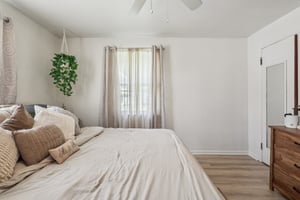Georgia Ln-1705-028.jpg