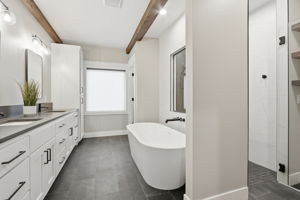  Photo 47
