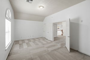  Photo 34