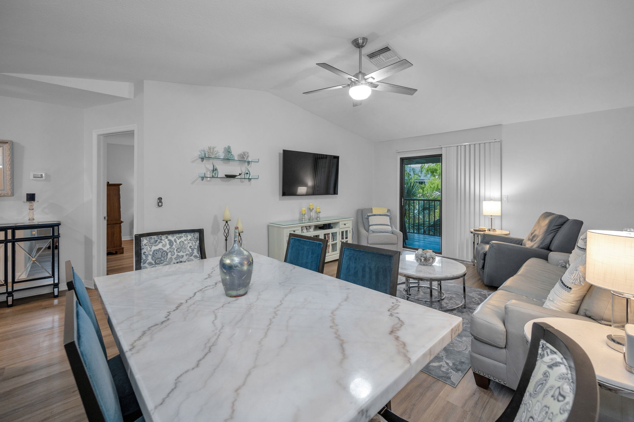 Dining Room2
