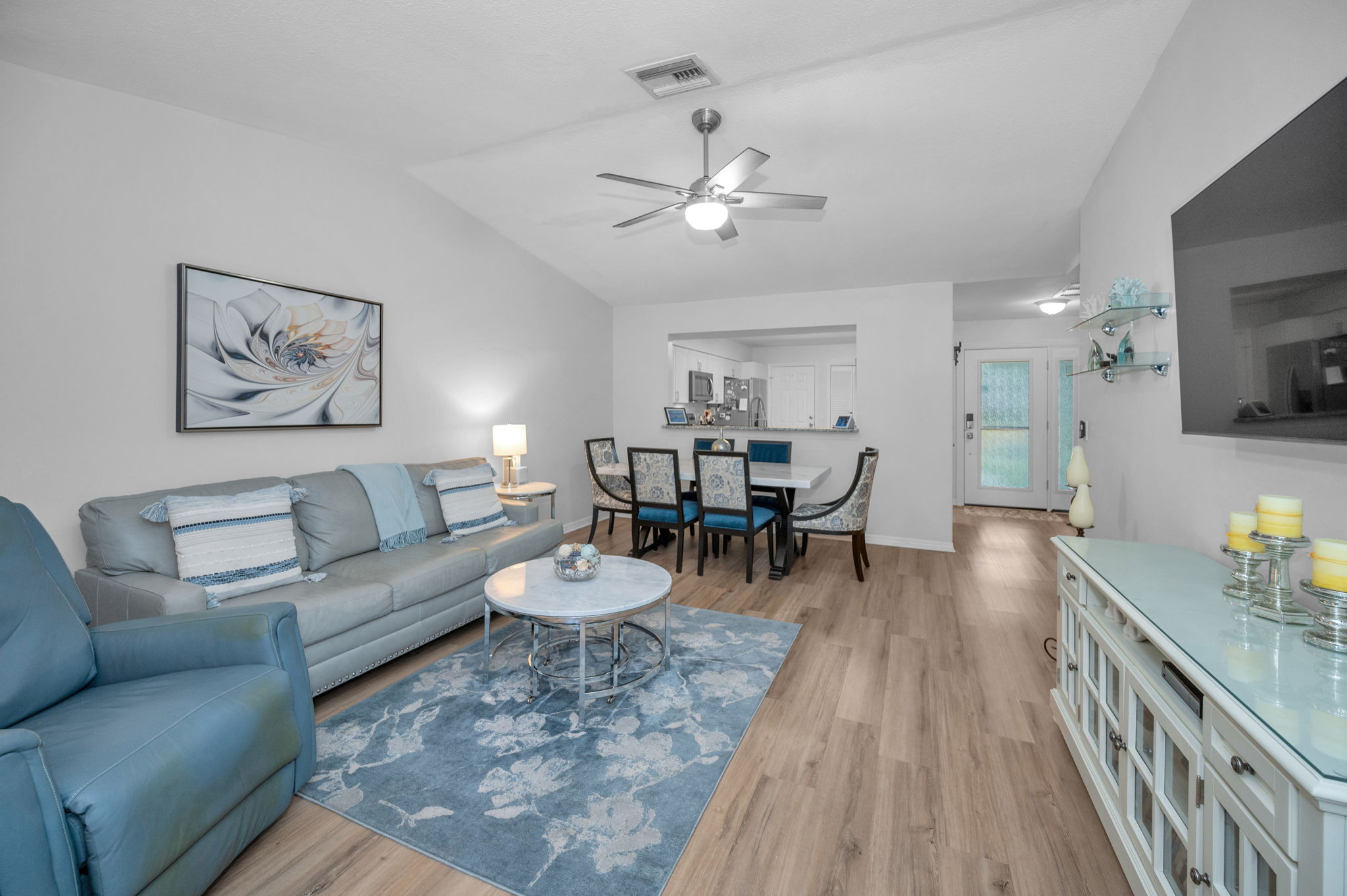 Living Room4