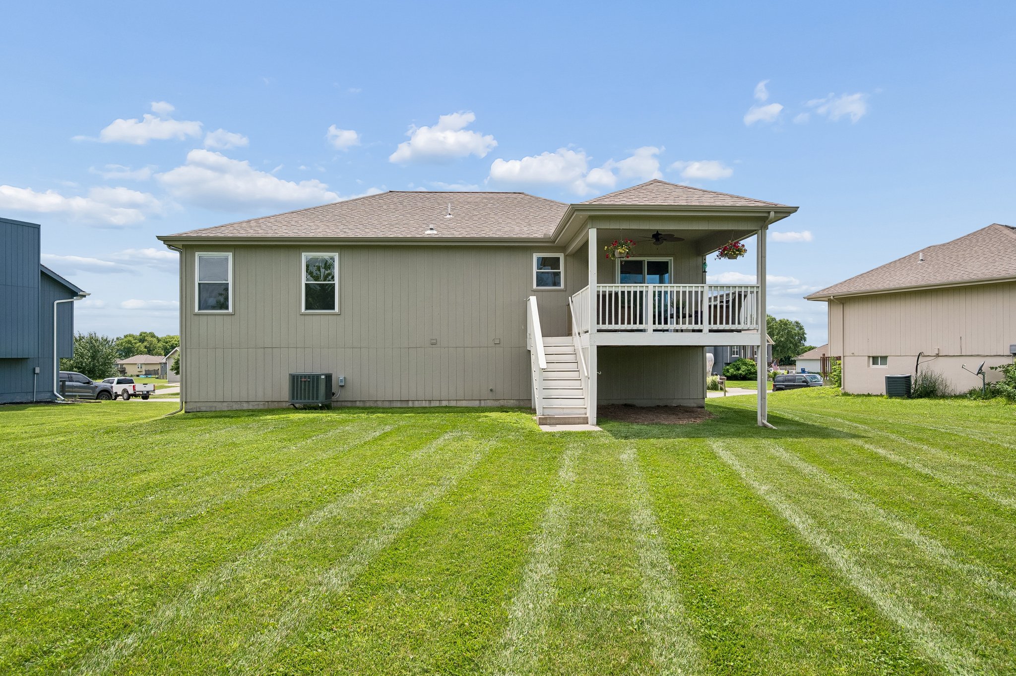 9213 - 1206 Viola St_033.jpg
