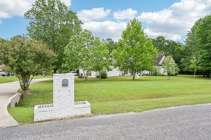 Oak Forest Ln-3004-001.jpg