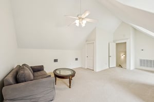 Oak Forest Ln-3004-040.jpg