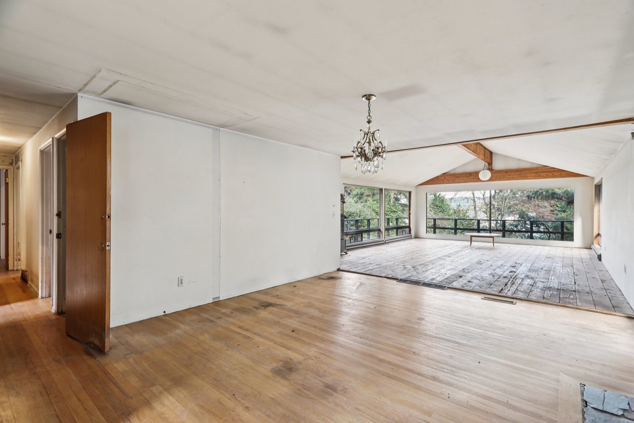 Lakeside Pl-S1902-010.jpg