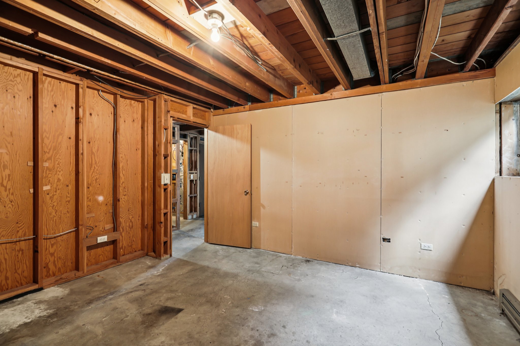 Lakeside Pl-S1902-032.jpg