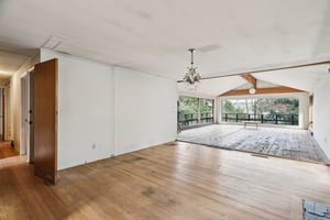 Lakeside Pl-S1902-010.jpg