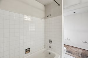 Lakeside Pl-S1902-021.jpg