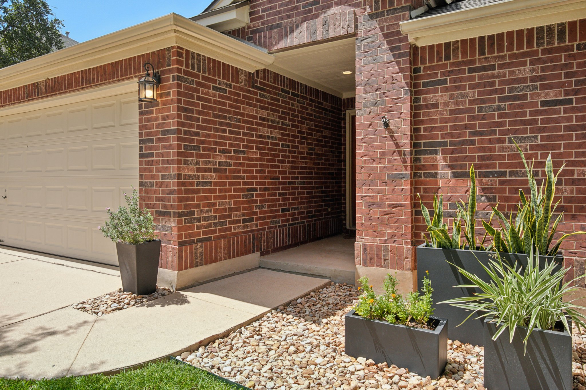 Cedar Brook Dr-007.jpg