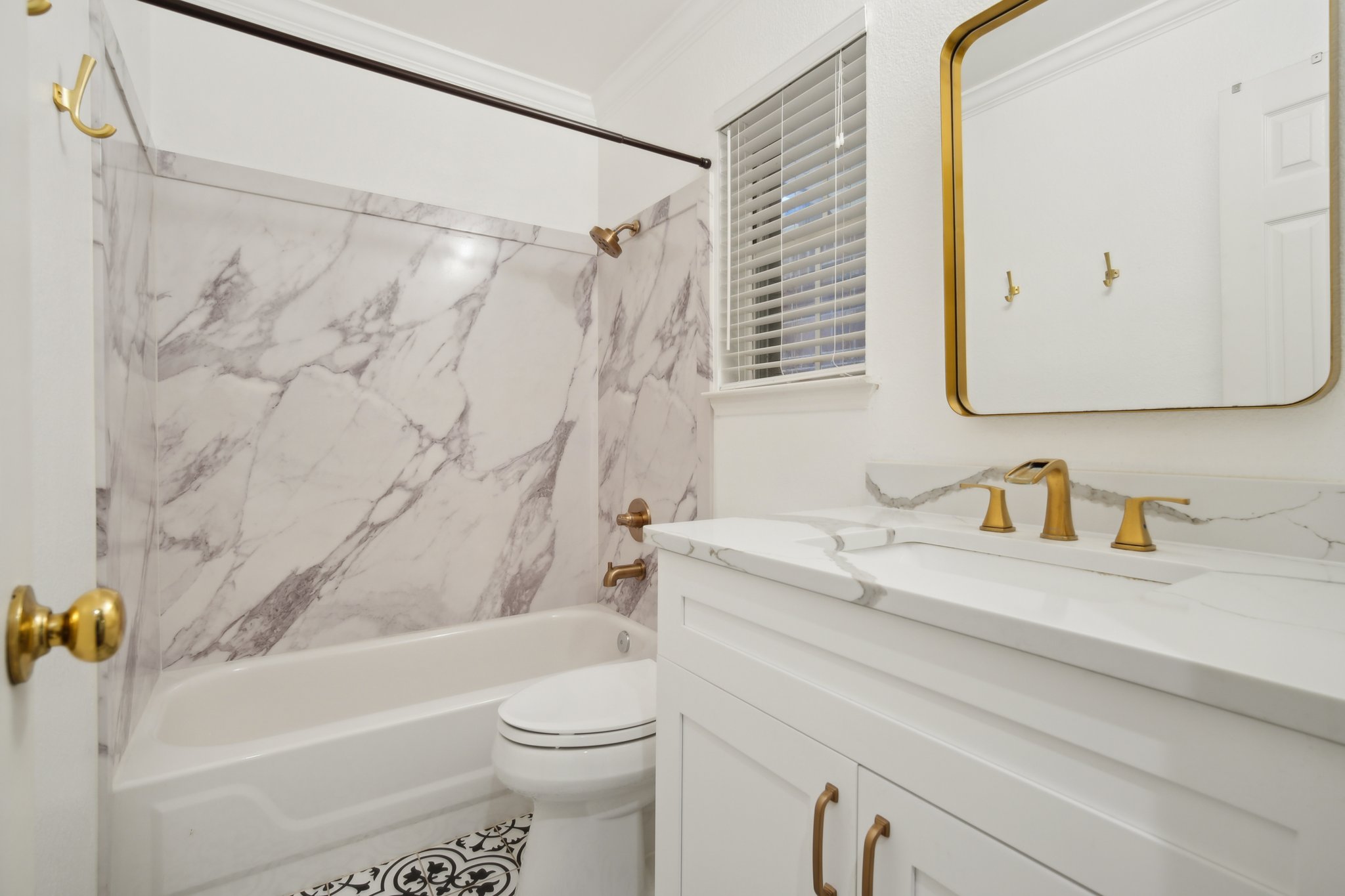 Cedar Brook Dr-035.jpg