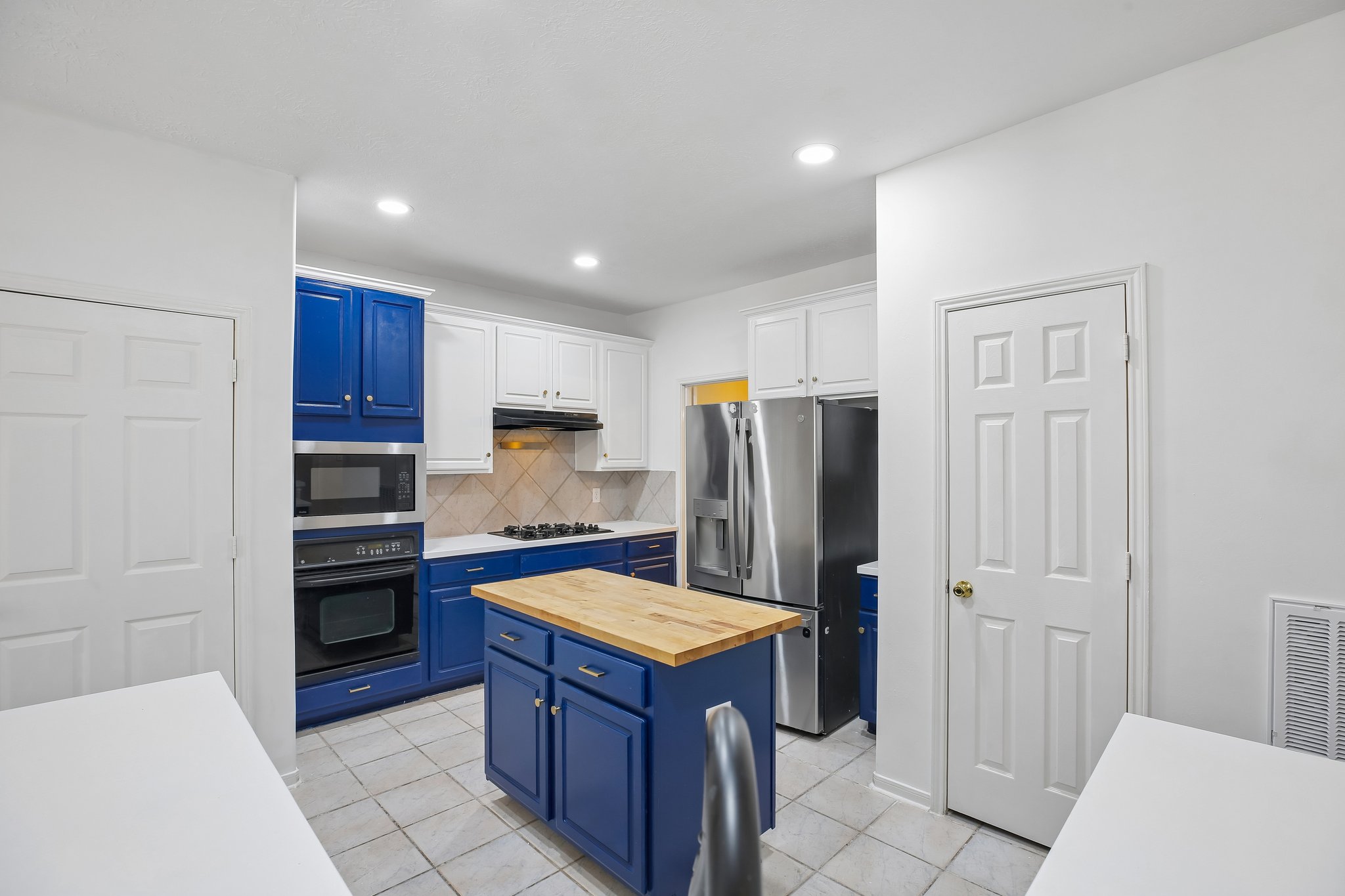 1207 Peregrine Dr-S2807-016.jpg