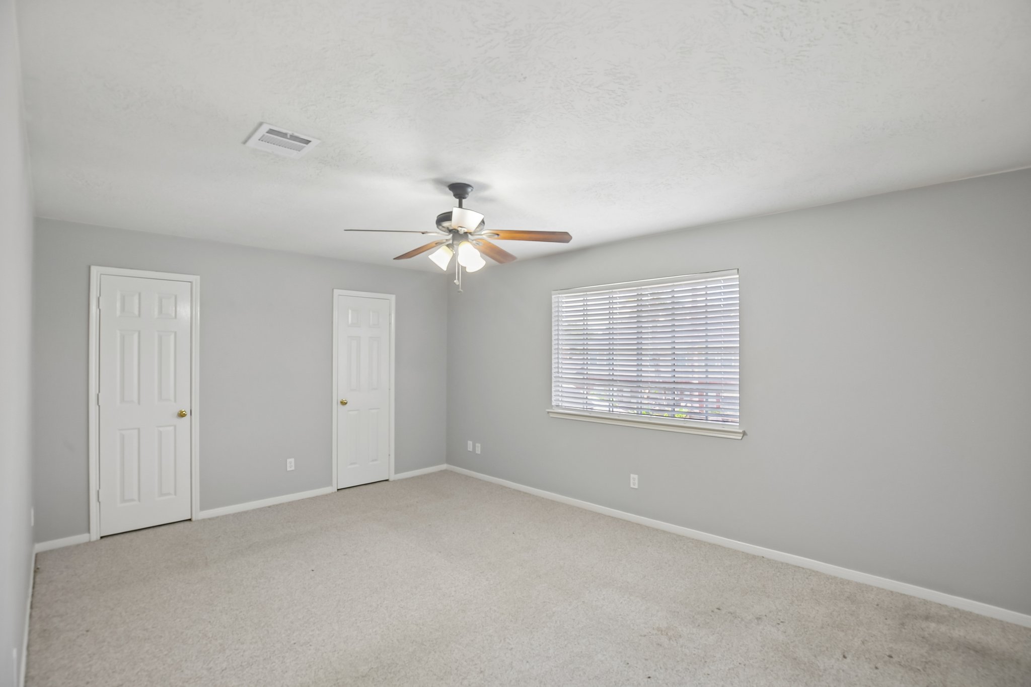 1207 Peregrine Dr-S2807-033.jpg