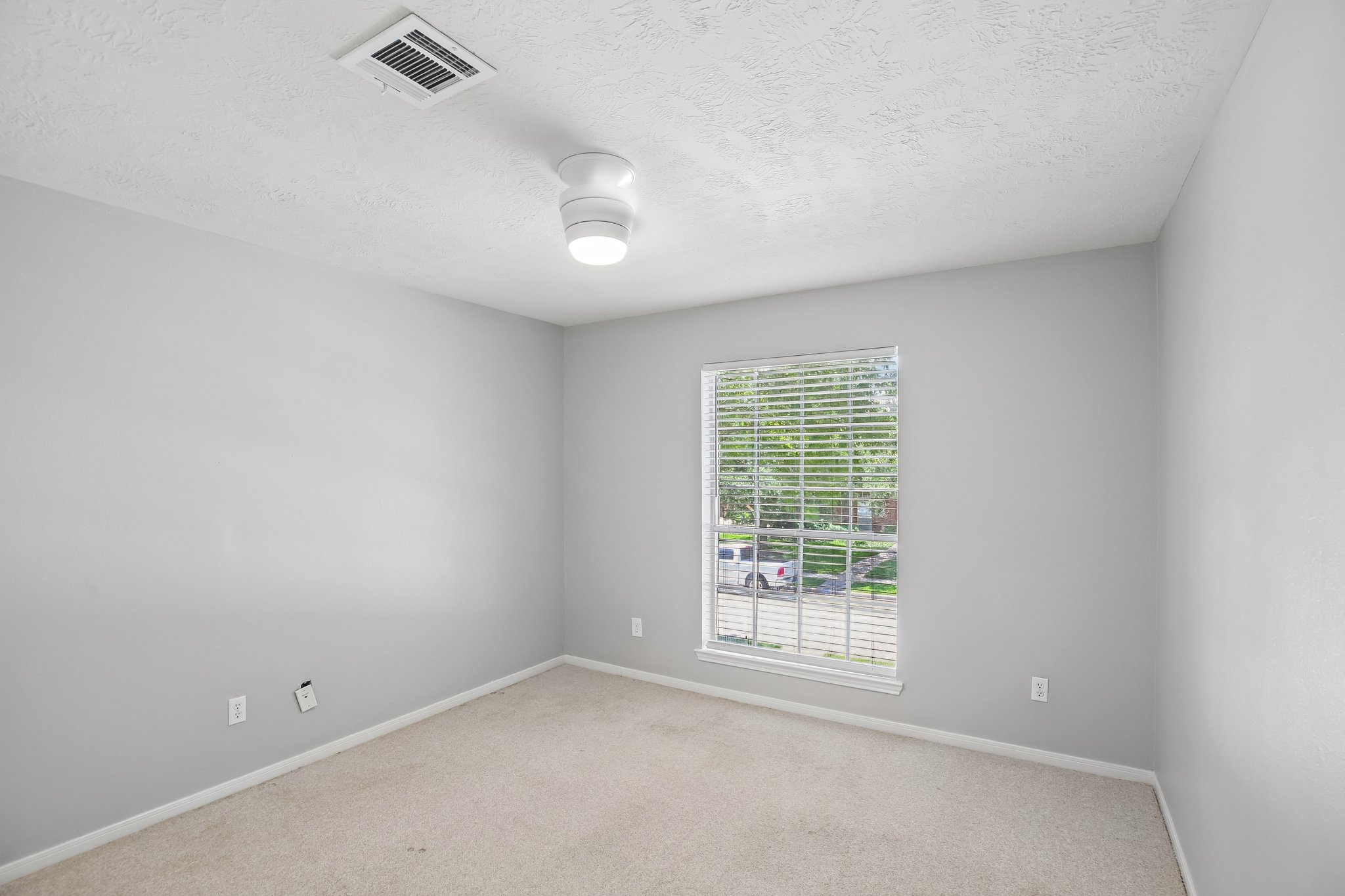 1207 Peregrine Dr-S2807-037.jpg