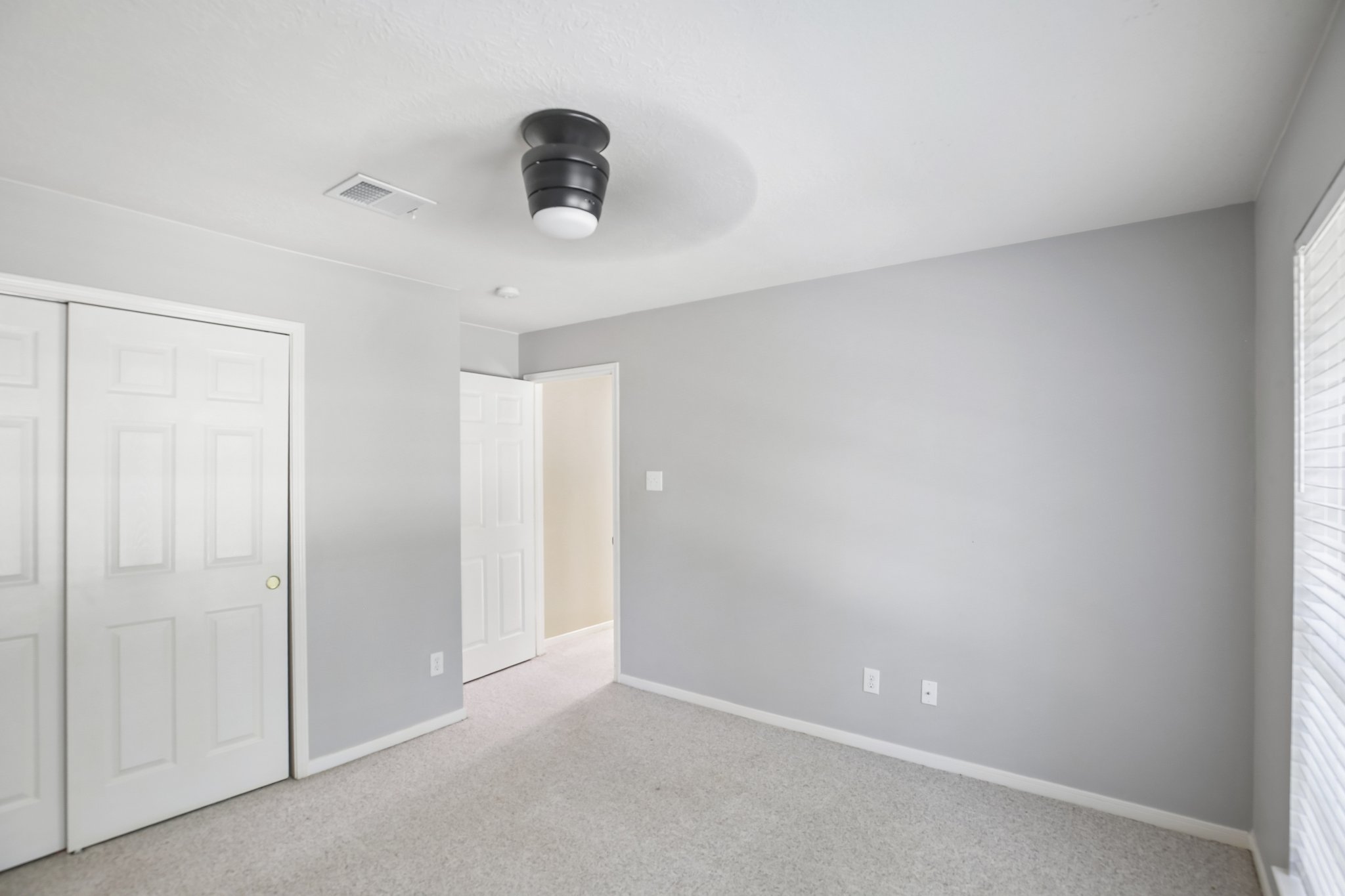1207 Peregrine Dr-S2807-041.jpg