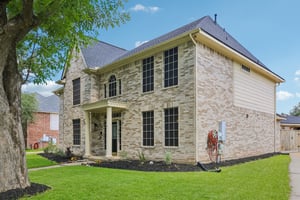 1207 Peregrine Dr-S2807-003.jpg