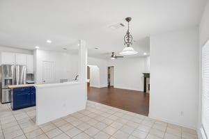 1207 Peregrine Dr-S2807-009.jpg