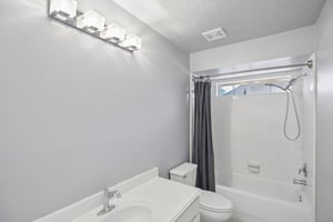 1207 Peregrine Dr-S2807-043.jpg