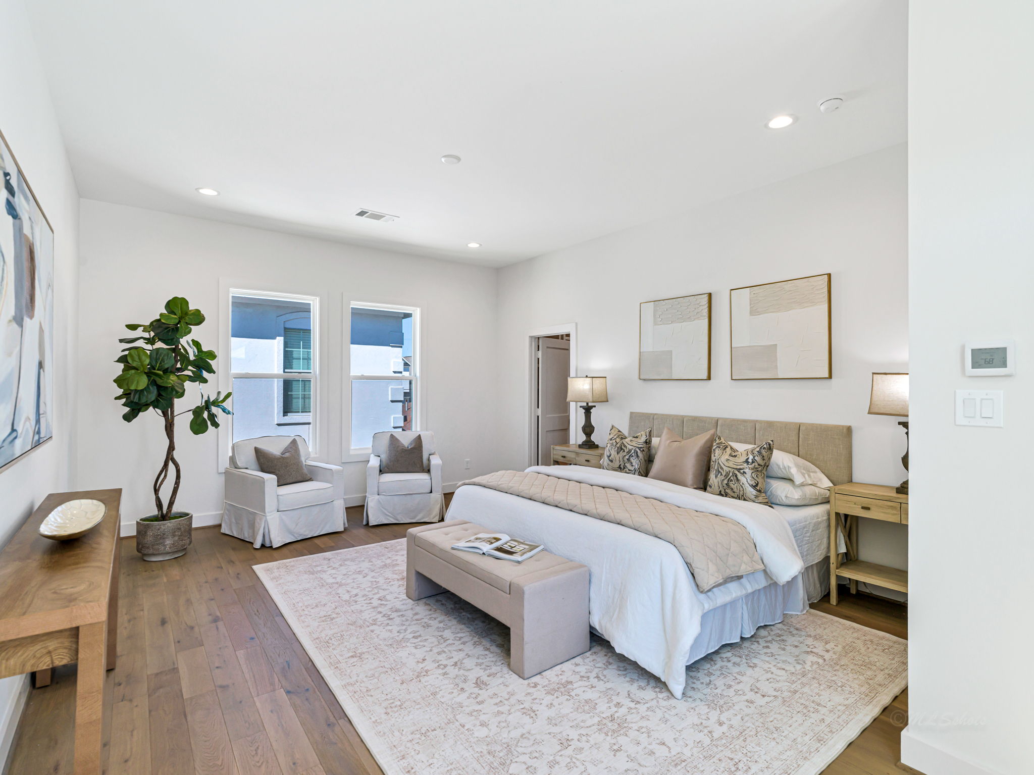  Photo 77