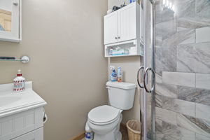  Photo 48