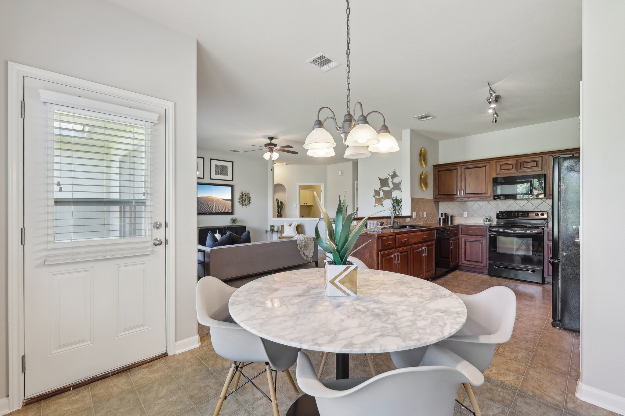 Tricia Cove-2405-013.jpg