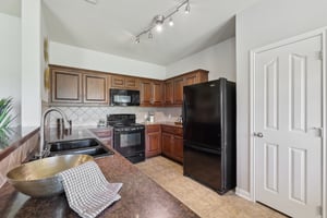 Tricia Cove-2405-015.jpg