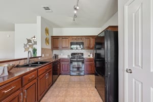 Tricia Cove-2405-016.jpg