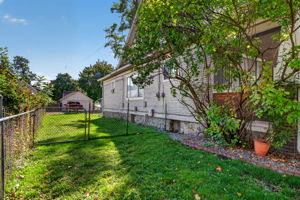  Photo 48